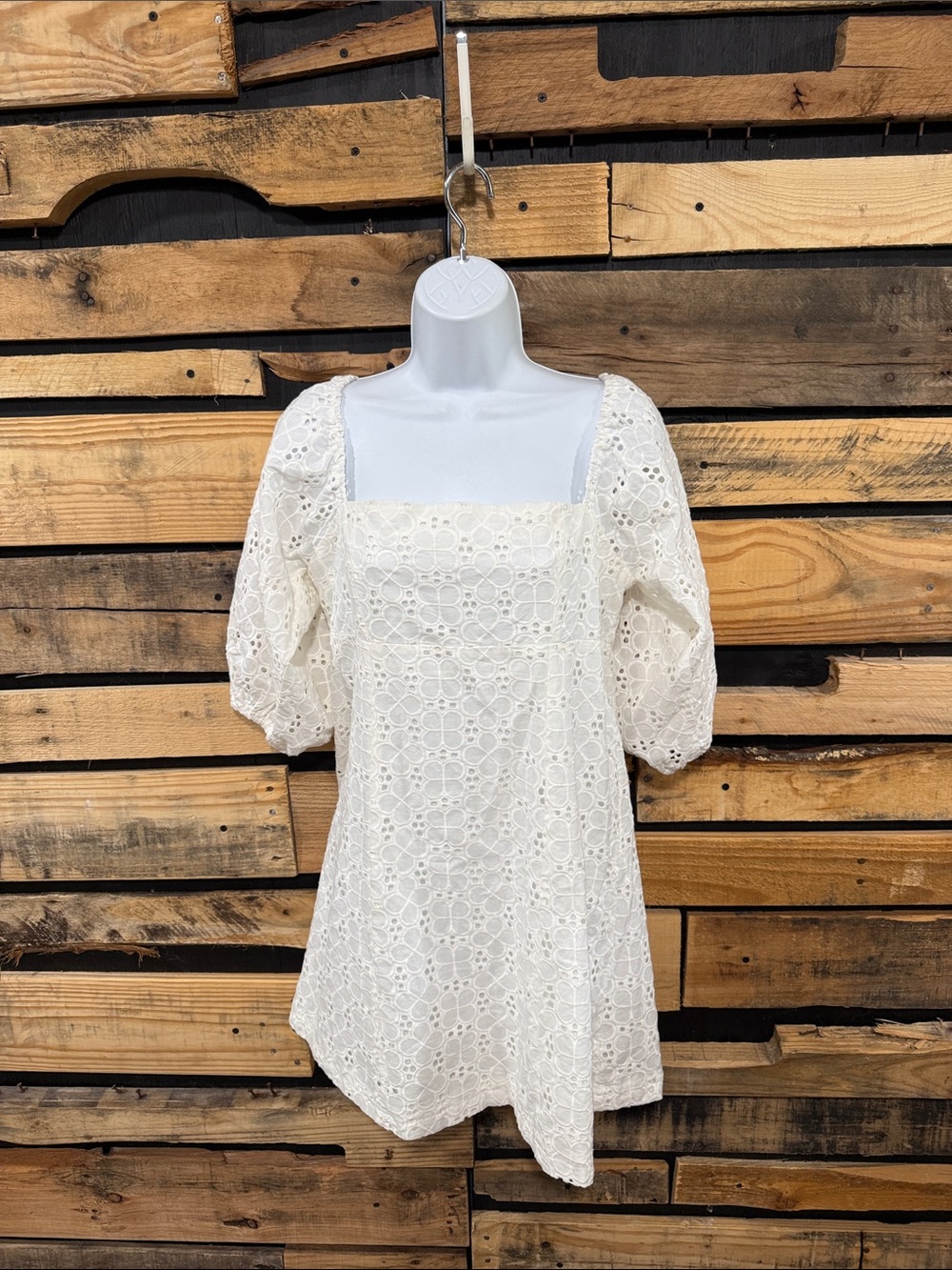 By Together Boutique white cotton eyelet square-neck tunic dress Size Medium